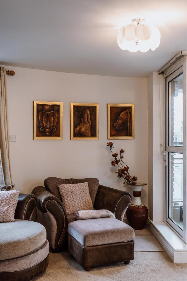 Smithfield Square Nest Entire Apt Dublino Esterno foto